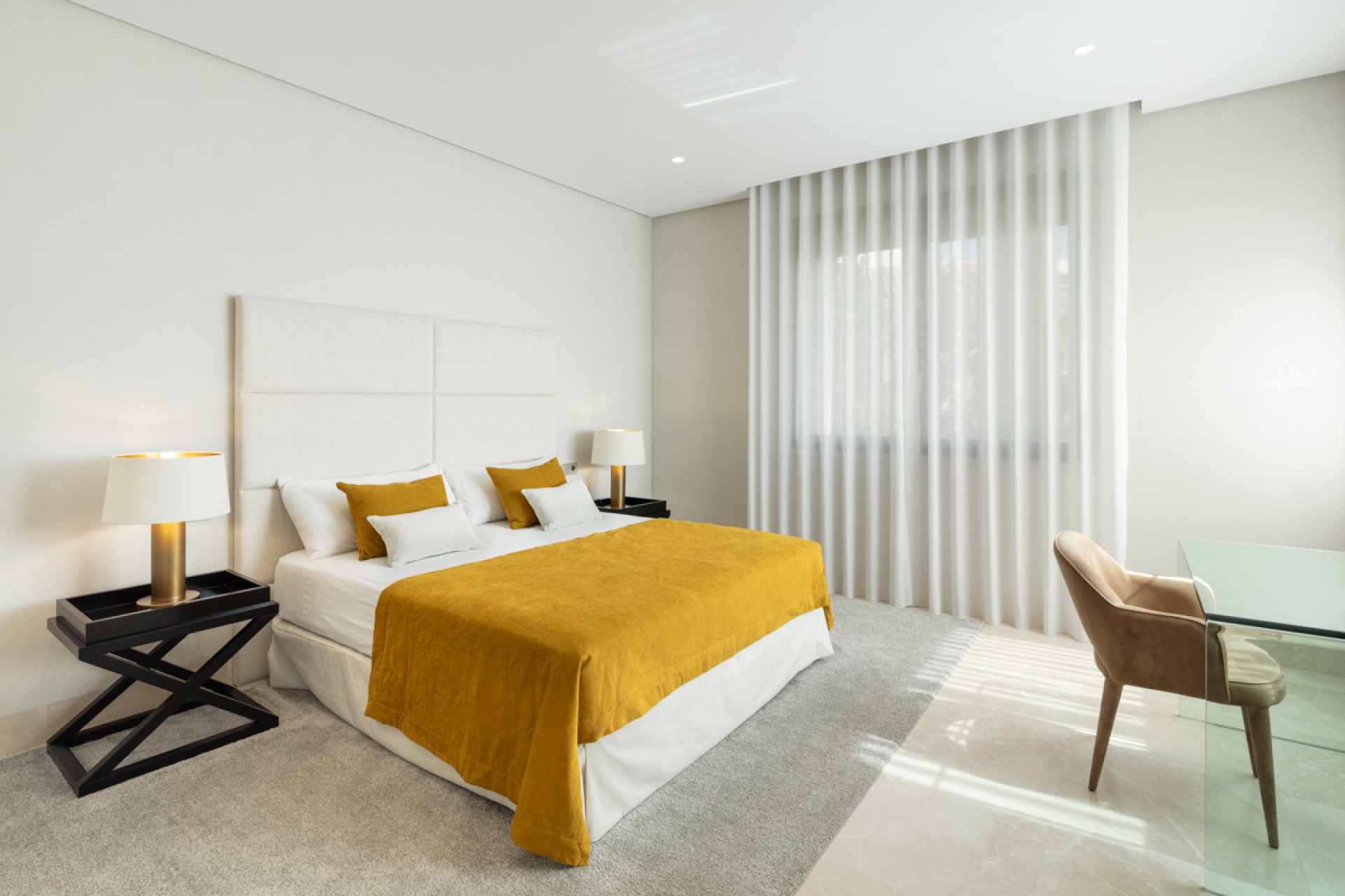 Neue Gebäude - Villa / Doppelhaushälfte - Benahavís