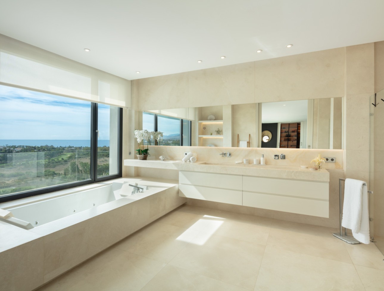 Neue Gebäude - Villa / Doppelhaushälfte - Benahavís