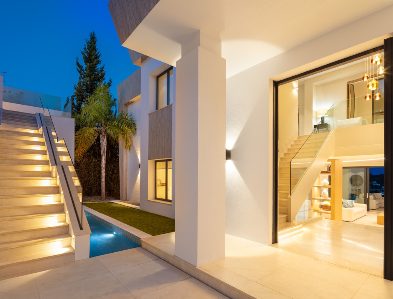 Neue Gebäude - Villa / Doppelhaushälfte - Benahavís