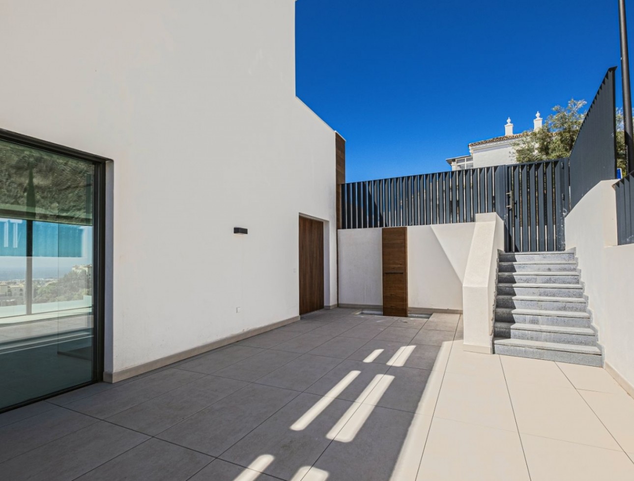 Neue Gebäude - Villa / Doppelhaushälfte - Benahavís
