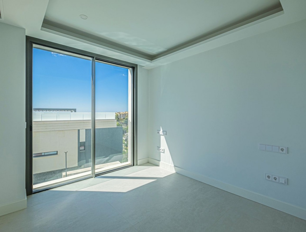 Neue Gebäude - Villa / Doppelhaushälfte - Benahavís