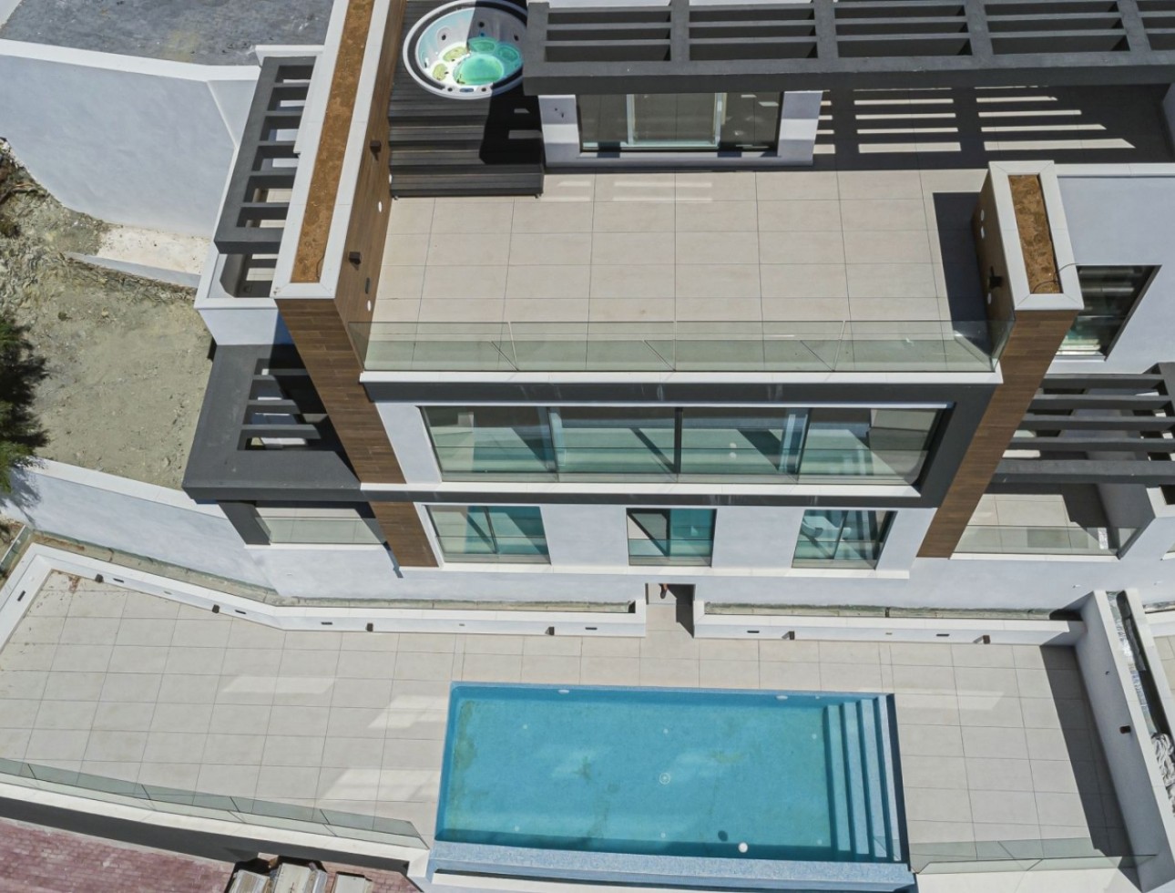 Neue Gebäude - Villa / Doppelhaushälfte - Benahavís