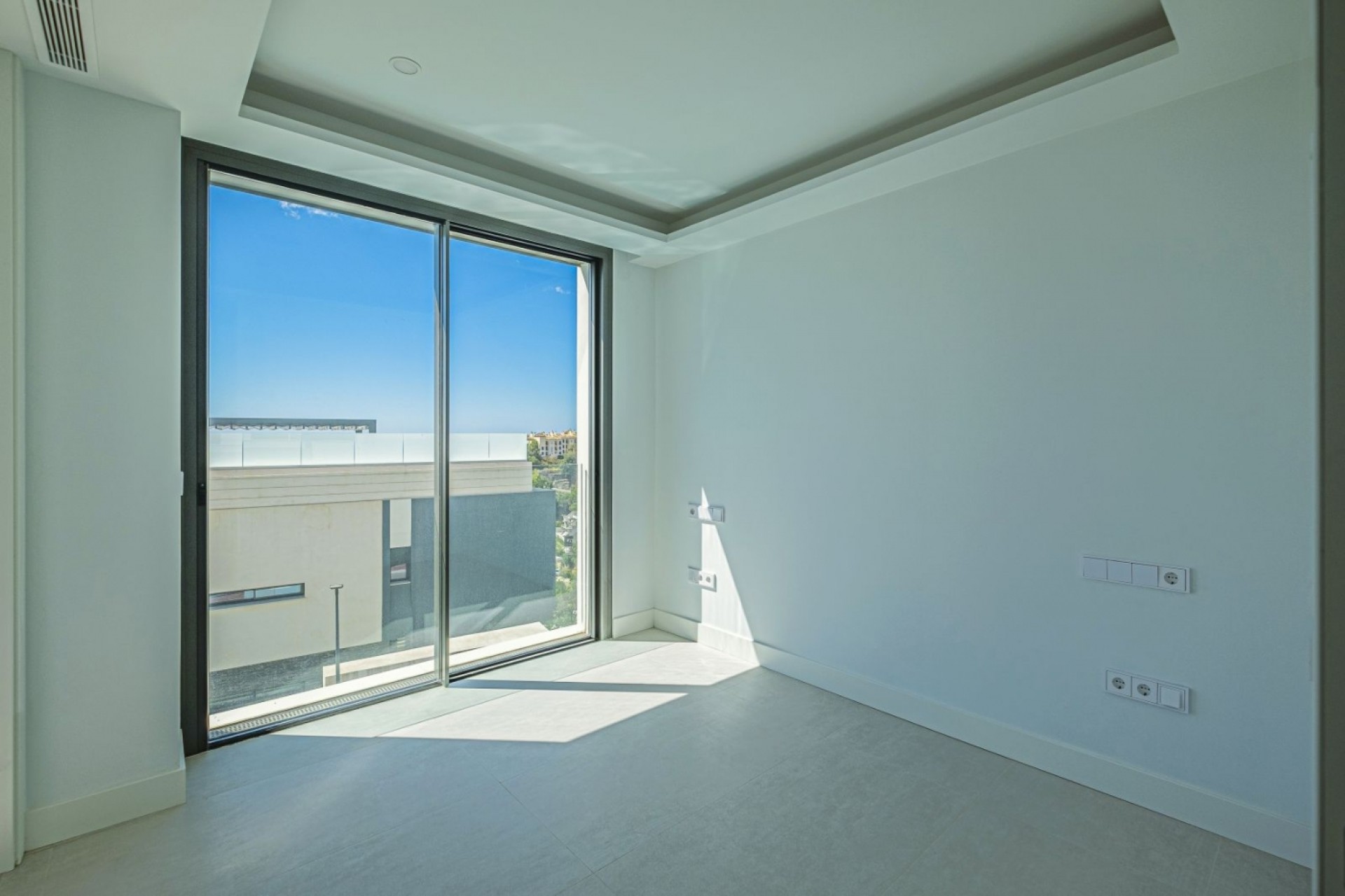 Neue Gebäude - Villa / Doppelhaushälfte - Benahavís