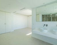 Neue Gebäude - Villa / Doppelhaushälfte - Benahavís