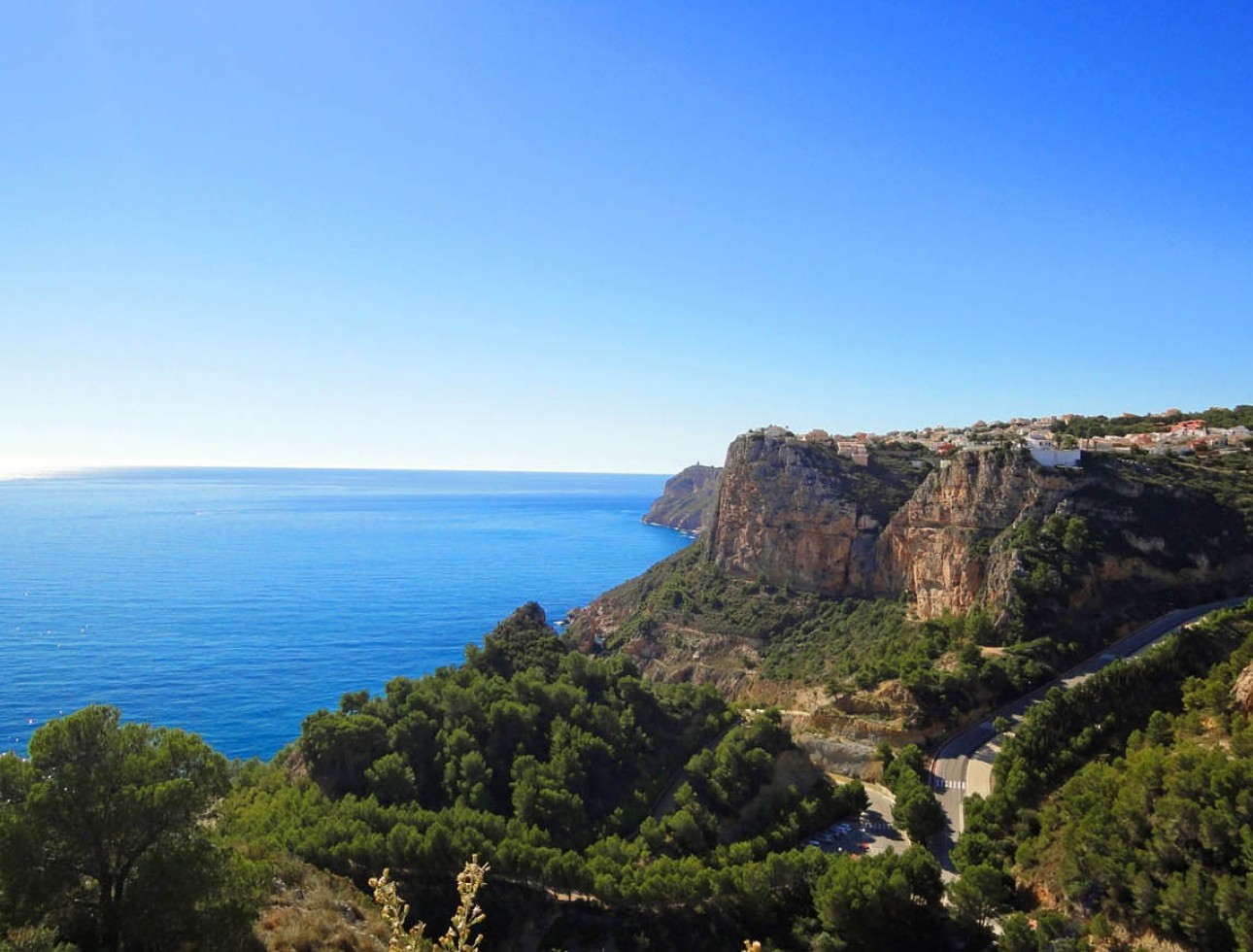 Neue Gebäude - Villa / Doppelhaushälfte - Benitachell