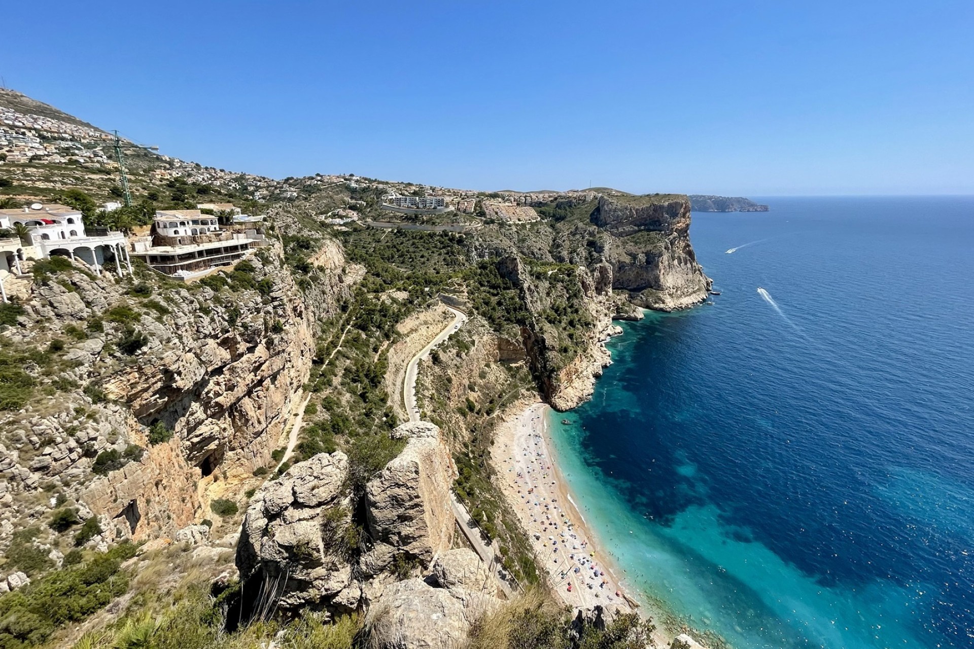 Neue Gebäude - Villa / Doppelhaushälfte - Benitachell