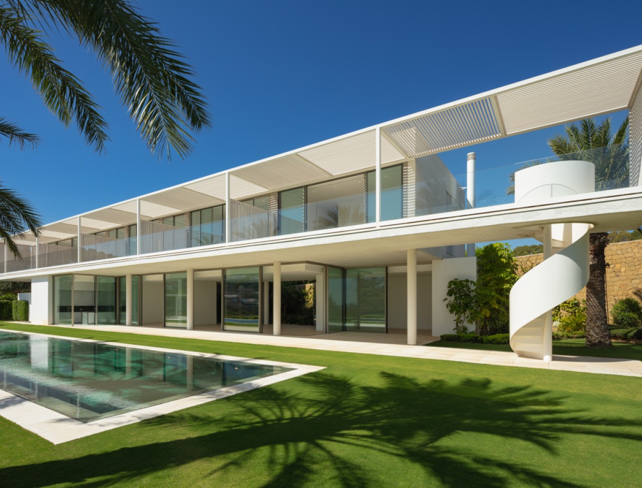 Neue Gebäude - Villa / Doppelhaushälfte - Casares