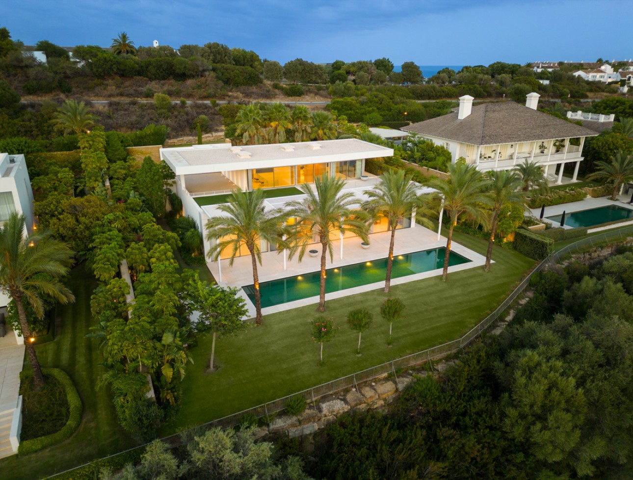 Neue Gebäude - Villa / Doppelhaushälfte - Casares