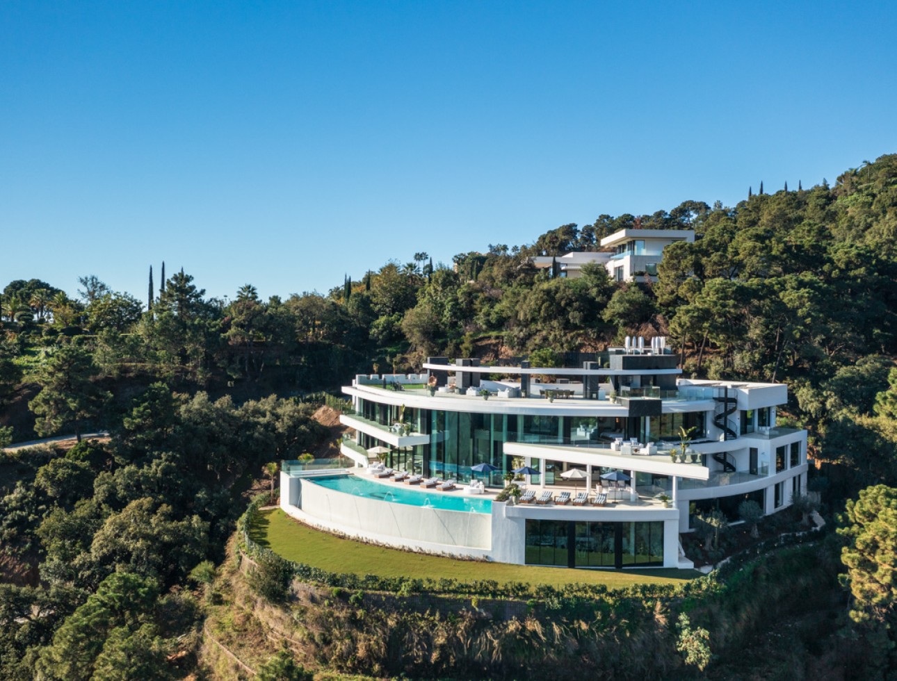 Neue Gebäude - Villa / Doppelhaushälfte - El Madroñal