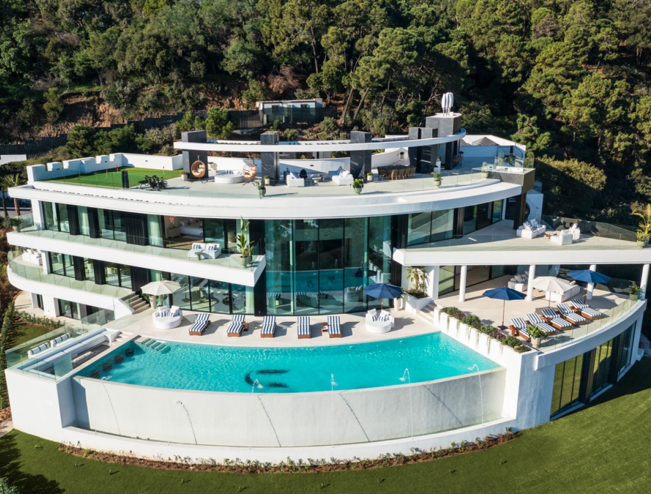 Neue Gebäude - Villa / Doppelhaushälfte - El Madroñal