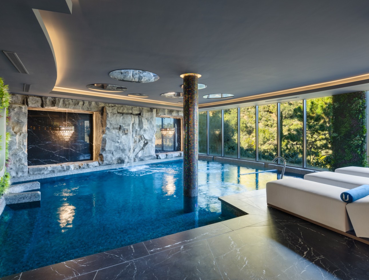 Neue Gebäude - Villa / Doppelhaushälfte - El Madroñal