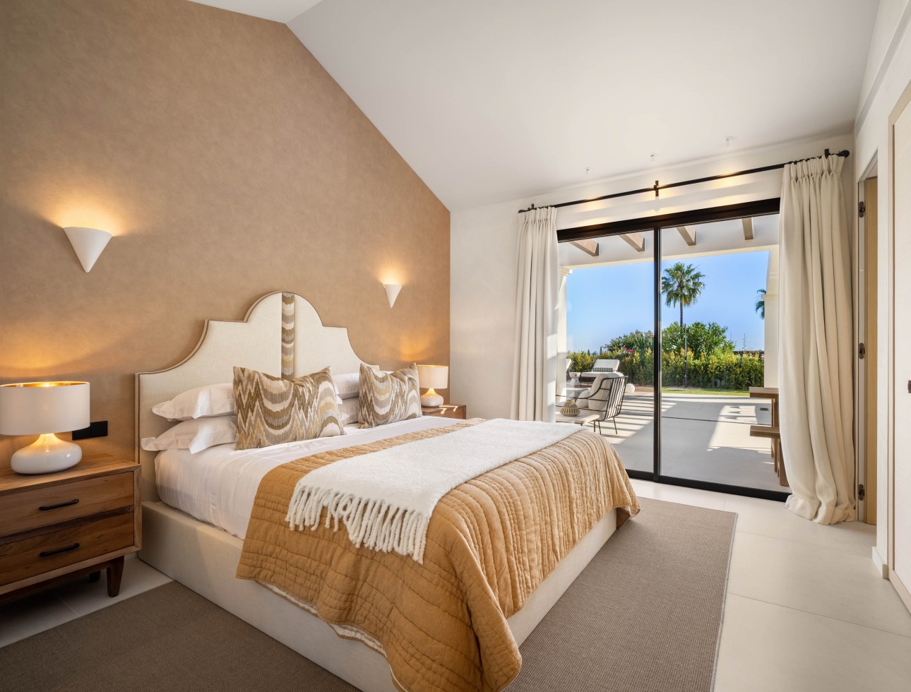 Neue Gebäude - Villa / Doppelhaushälfte - Marbella