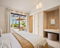 Neue Gebäude - Villa / Doppelhaushälfte - Marbella