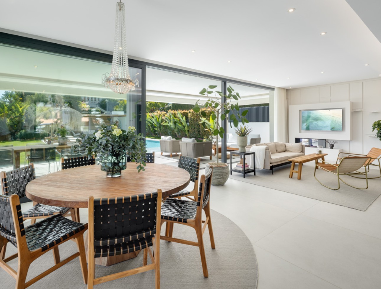 Neue Gebäude - Villa / Doppelhaushälfte - Marbella