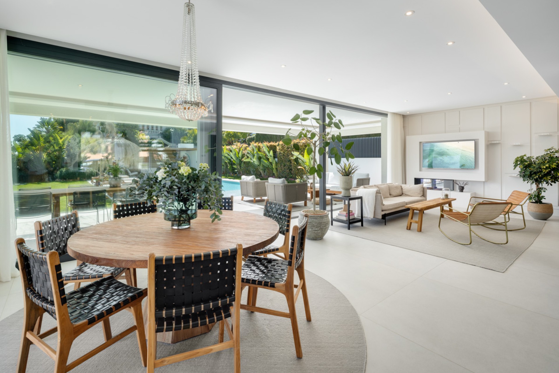 Neue Gebäude - Villa / Doppelhaushälfte - Marbella