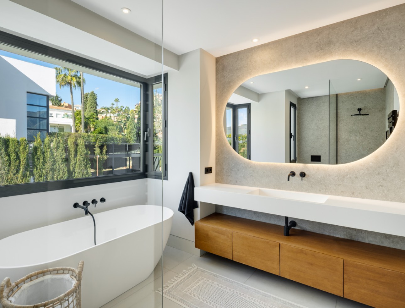 Neue Gebäude - Villa / Doppelhaushälfte - Marbella