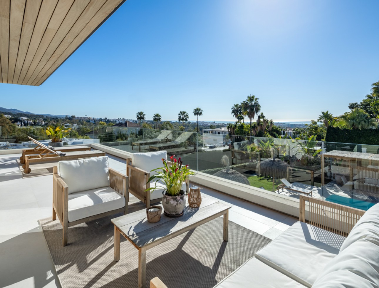 Neue Gebäude - Villa / Doppelhaushälfte - Marbella