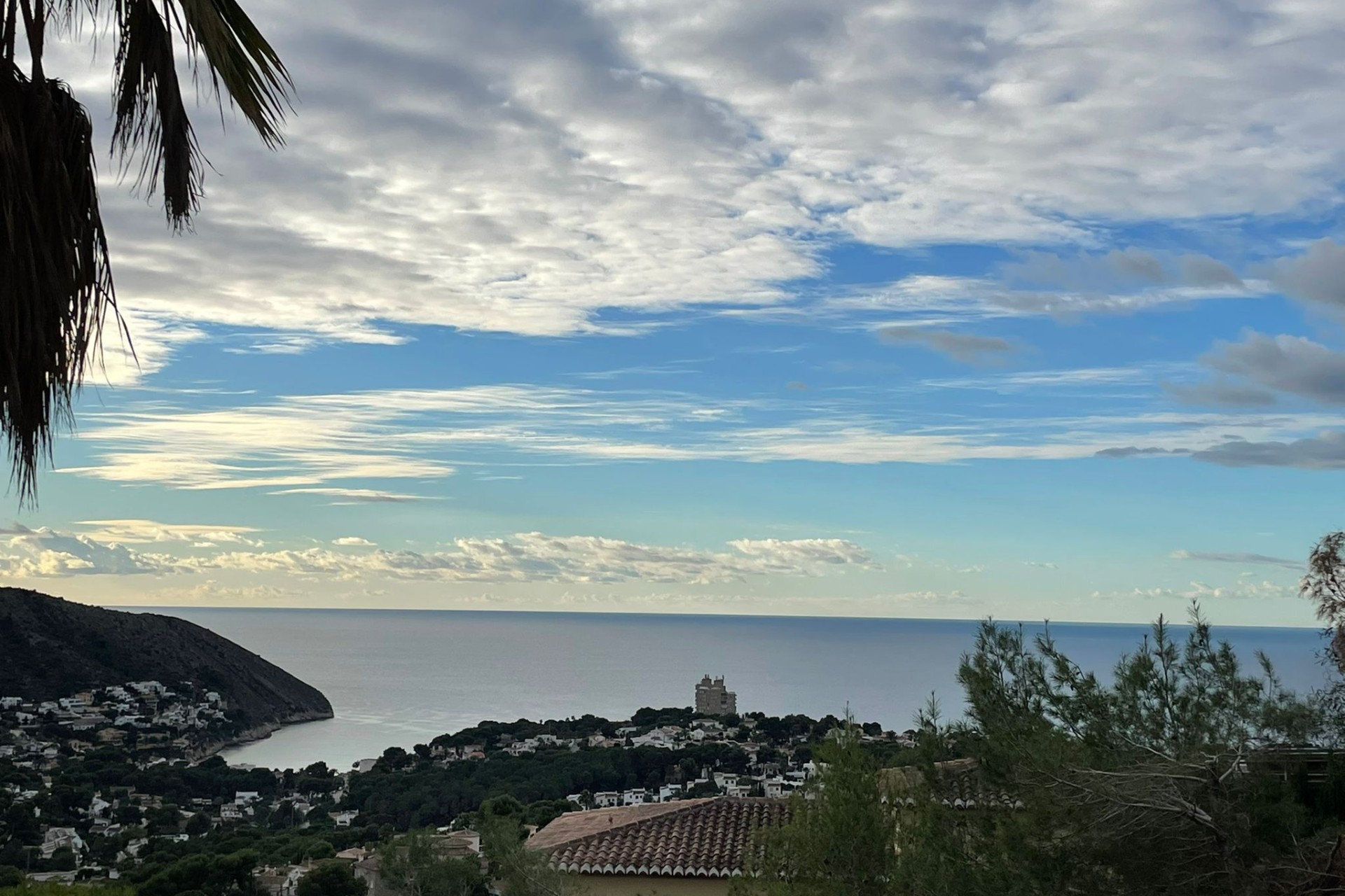 Neue Gebäude - Villa / Doppelhaushälfte - Moraira