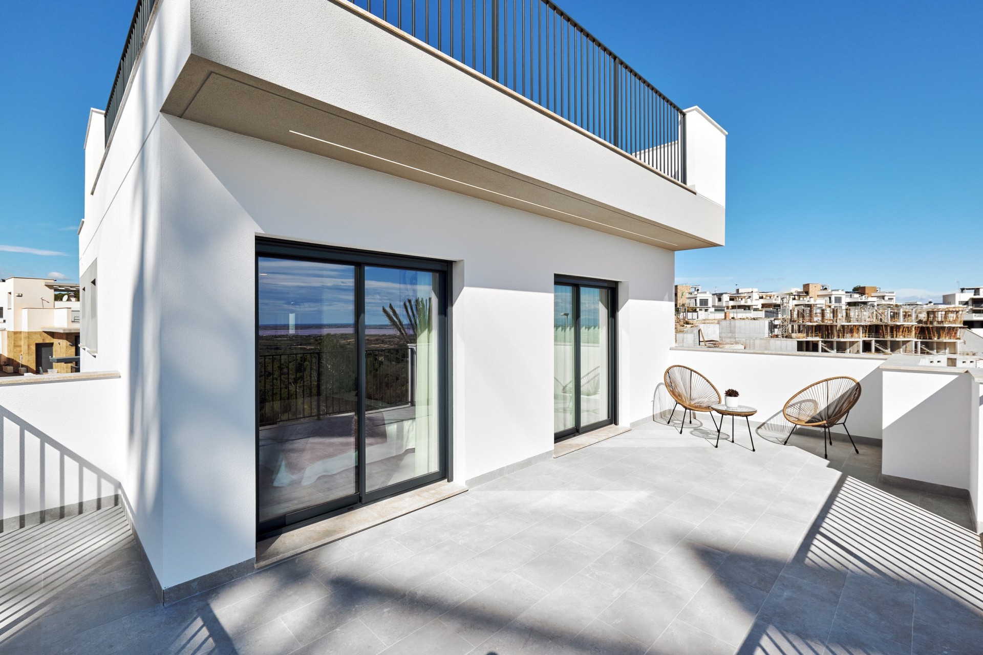 Neue Gebäude - Villa / Doppelhaushälfte - San Miguel de Salinas