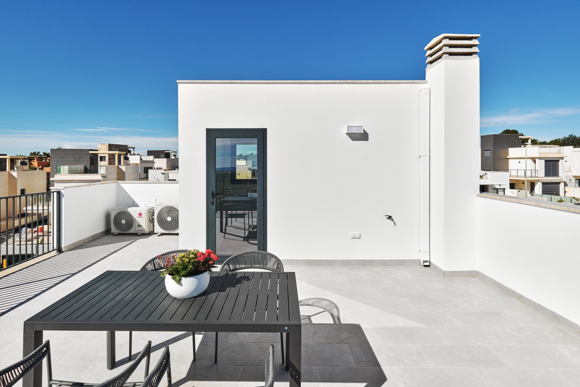 Neue Gebäude - Villa / Doppelhaushälfte - San Miguel de Salinas