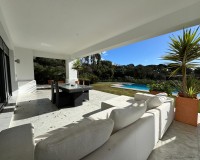 Neue Gebäude - Villa / Doppelhaushälfte - San Roque