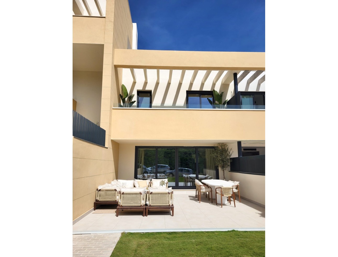 Neue Gebäude - Wohnung - Casares