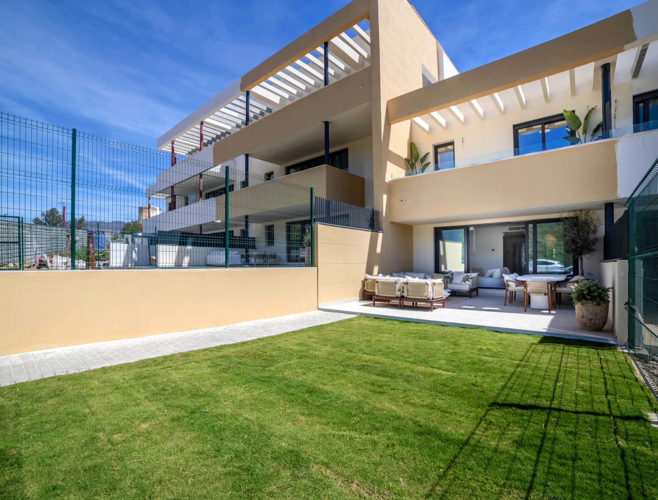 Neue Gebäude - Wohnung - Casares