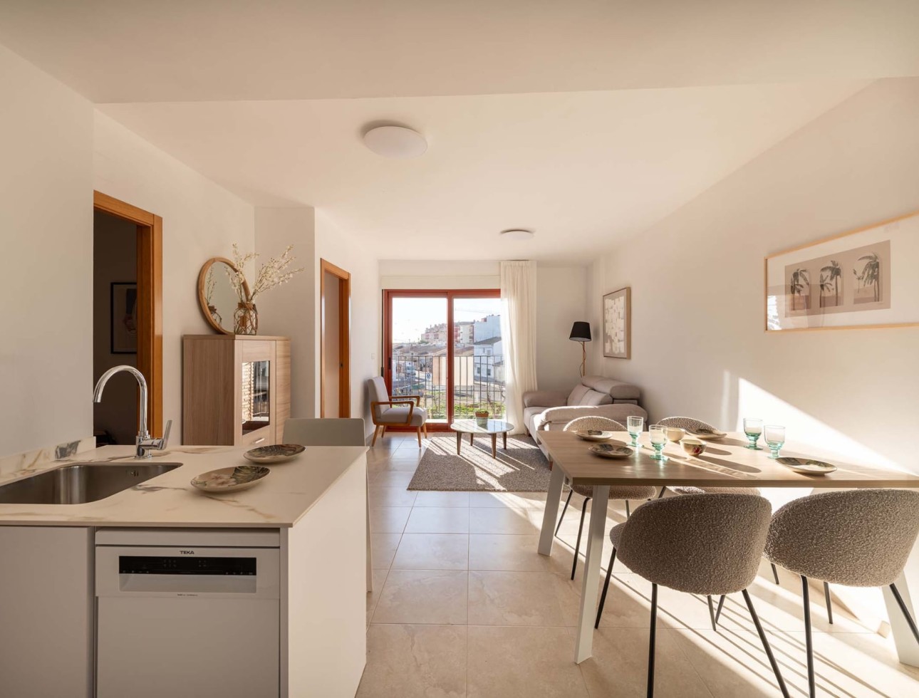 Neue Gebäude - Wohnung - Jerónimo y Avileses