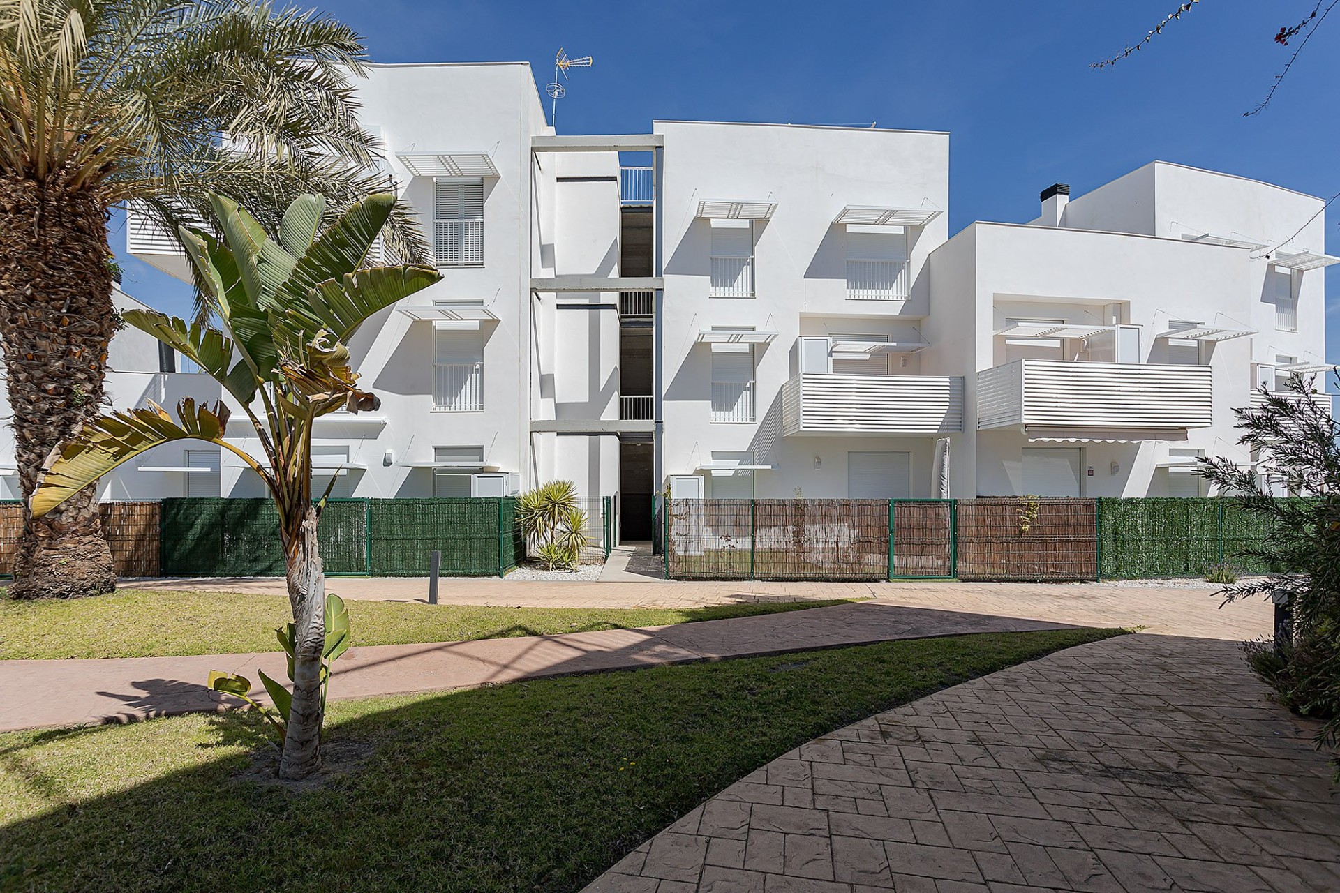 Neue Gebäude - Wohnung - Vera