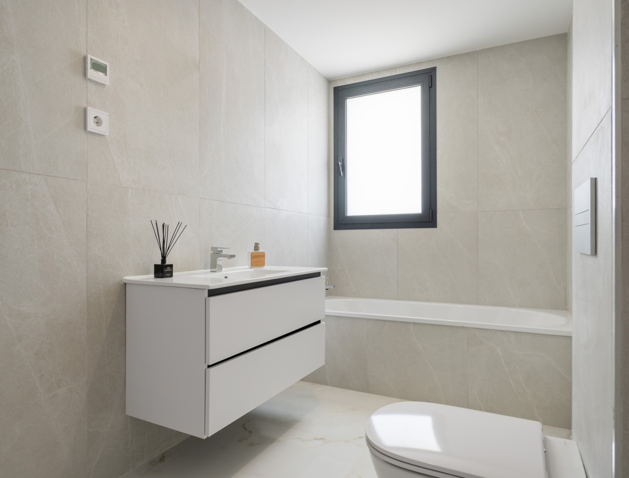 New Build - Apartment / flat - Estepona