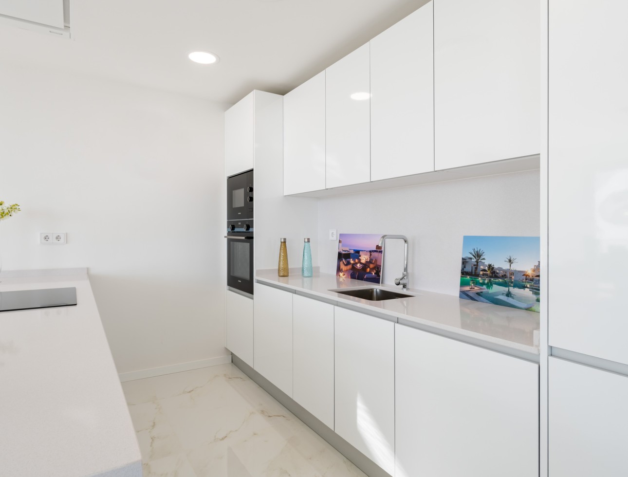 New Build - Apartment / flat - Estepona