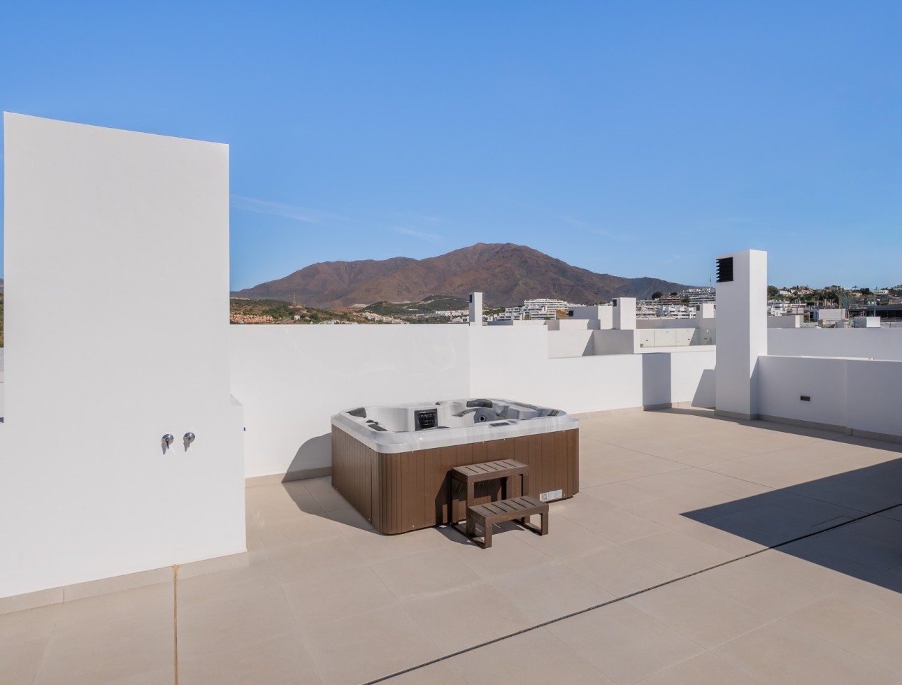 New Build - Apartment / flat - Estepona