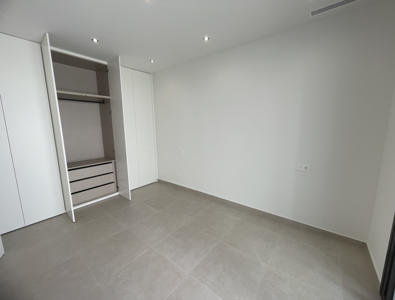 New Build - Detached - Heredades