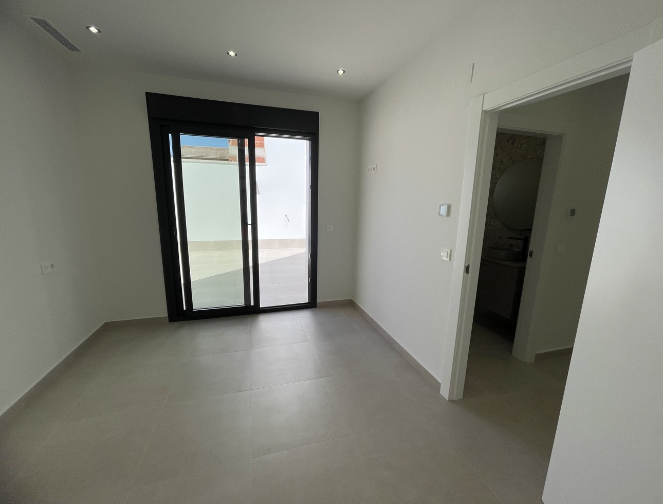 New Build - Detached - Heredades