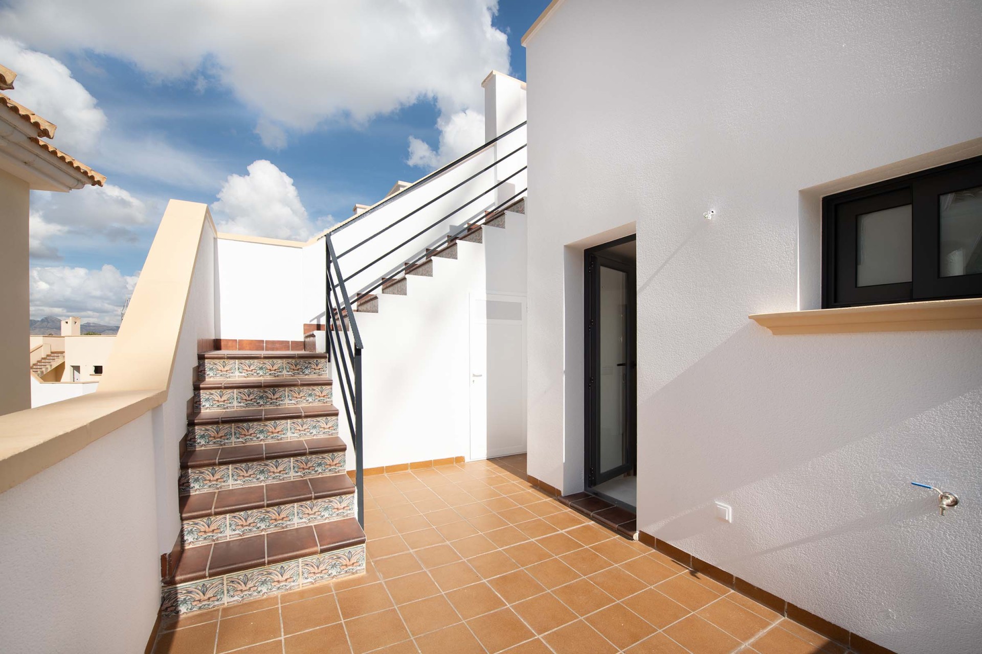 New Build - terraced - Cox
