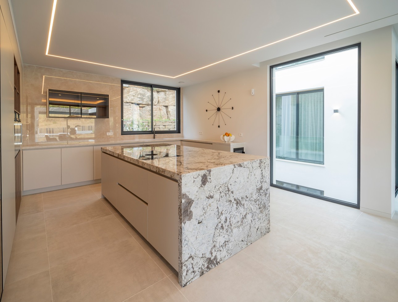 New Build - Villa / Semi-detached Villa - Benahavís