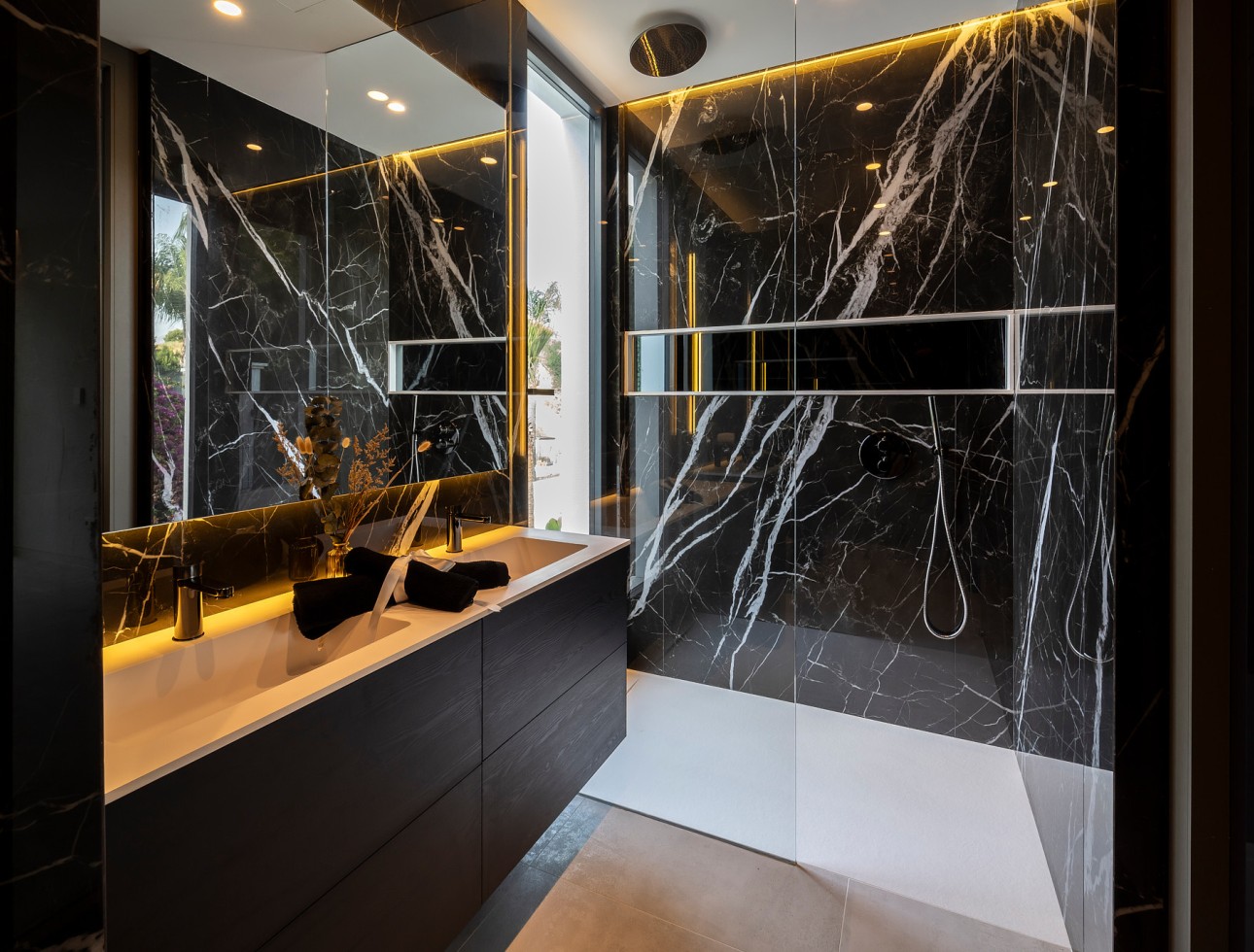 New Build - Villa / Semi-detached Villa - Benahavís