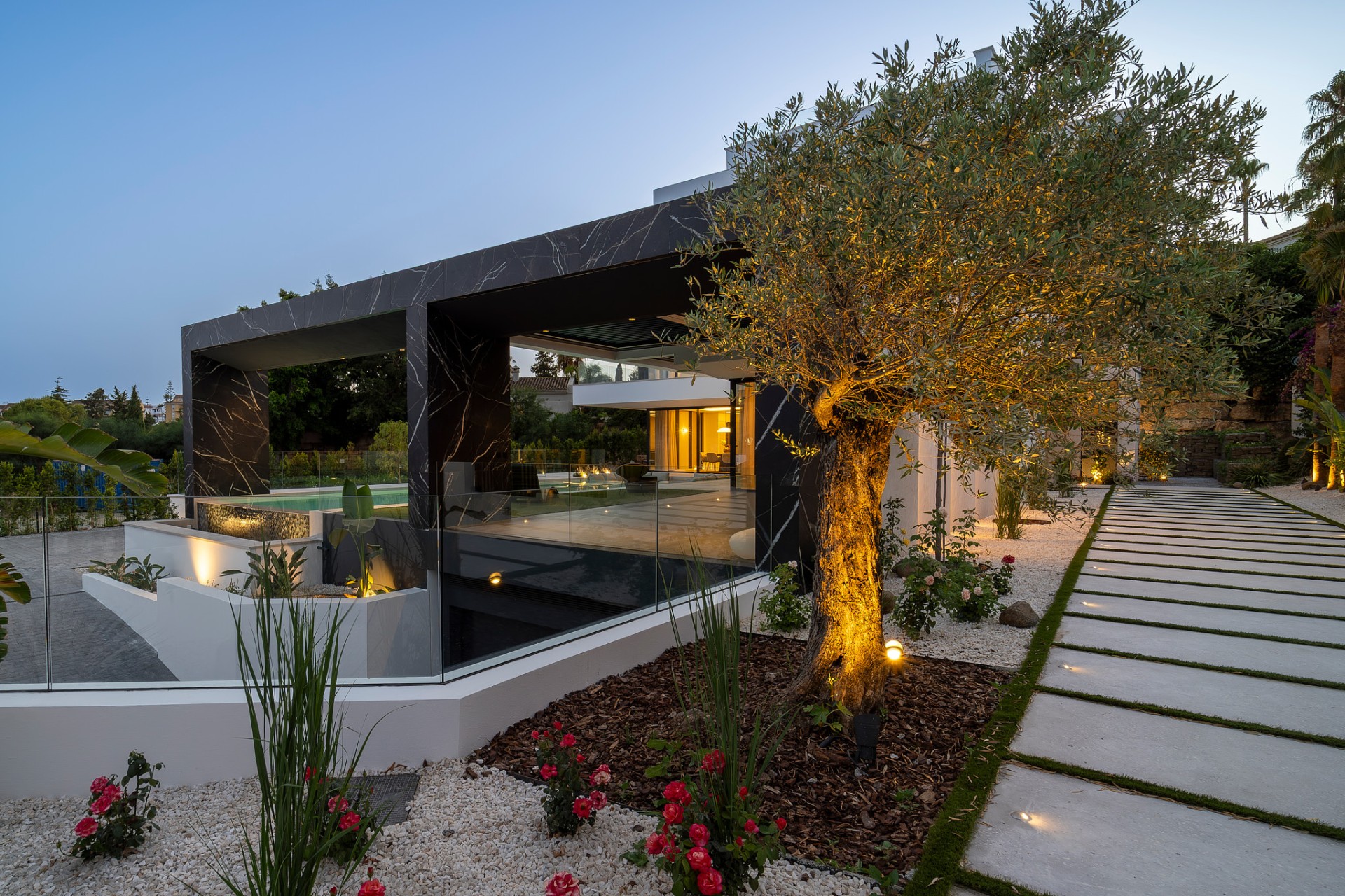 New Build - Villa / Semi-detached Villa - Benahavís