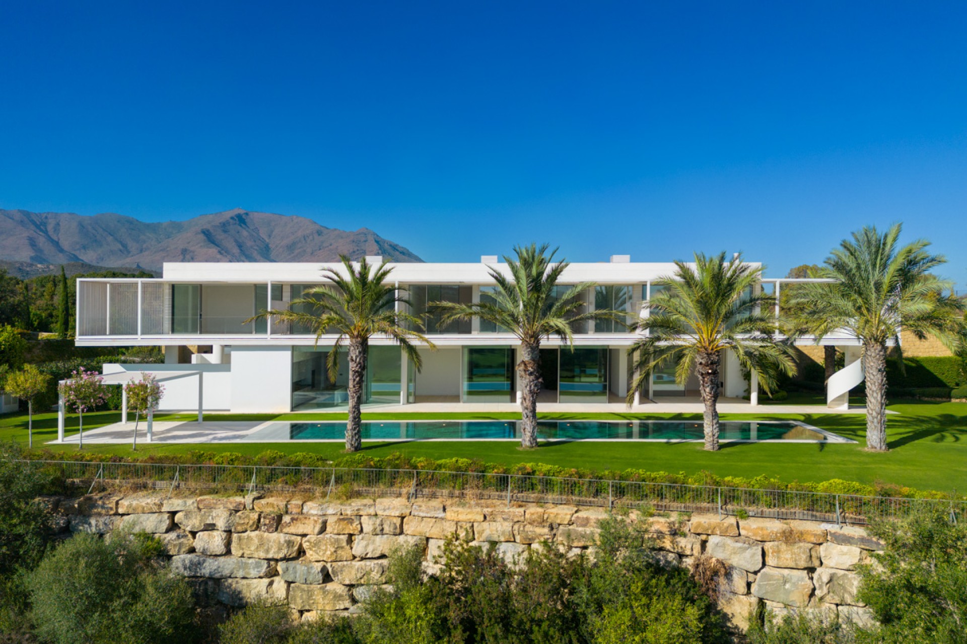 New Build - Villa / Semi-detached Villa - Casares