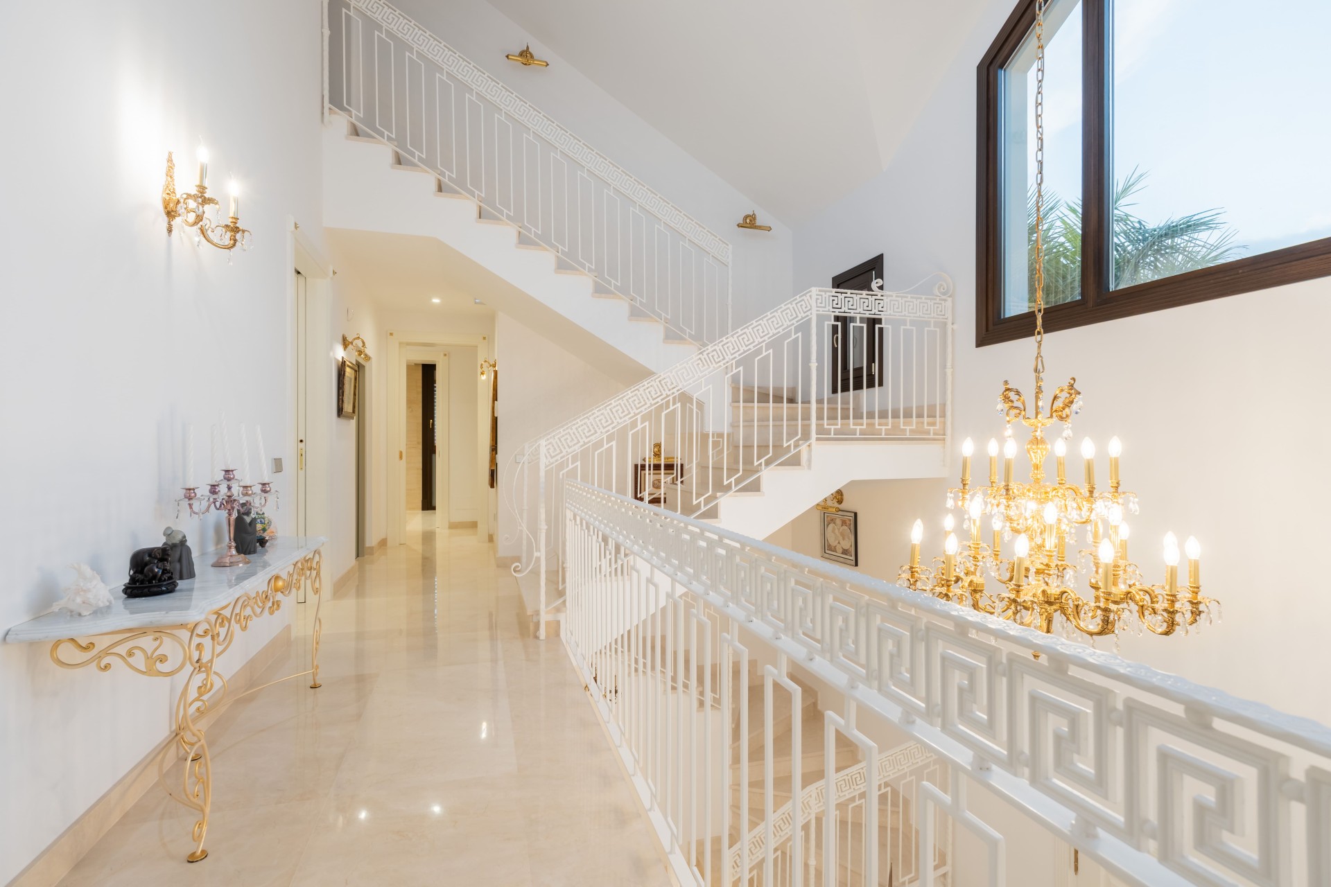 New Build - Villa / Semi-detached Villa - Estepona