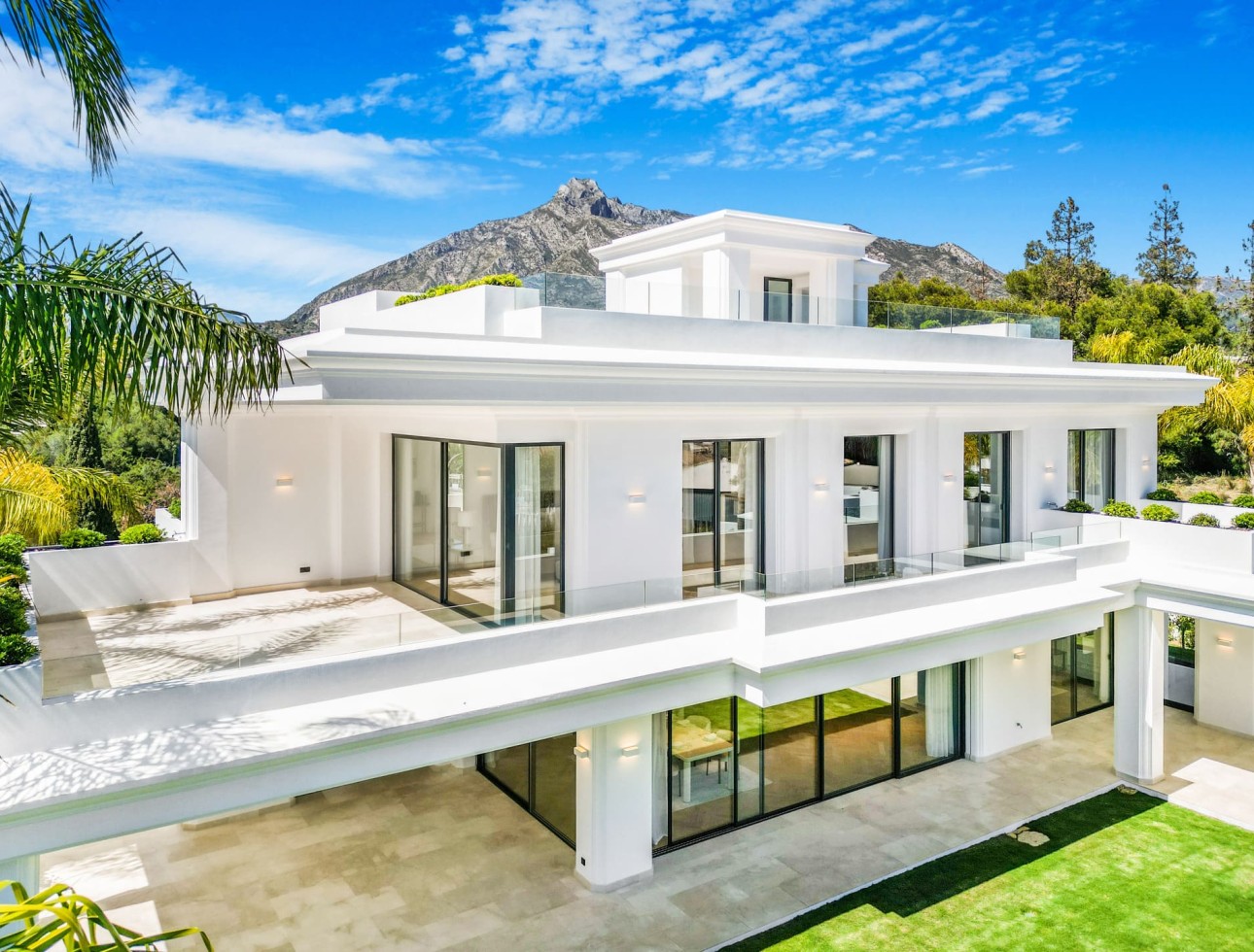 New Build - Villa / Semi-detached Villa - Marbella