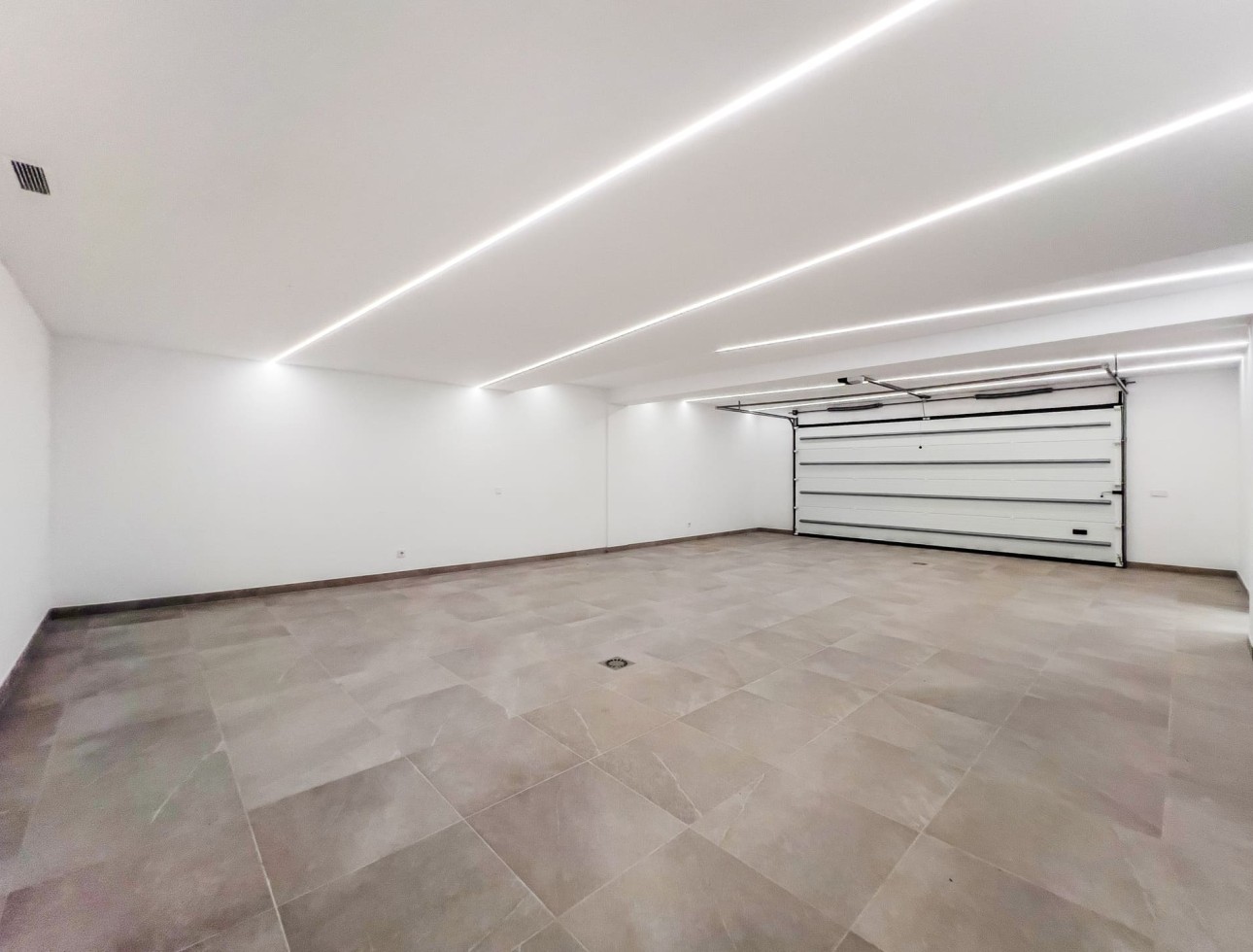 New Build - Villa / Semi-detached Villa - Marbella