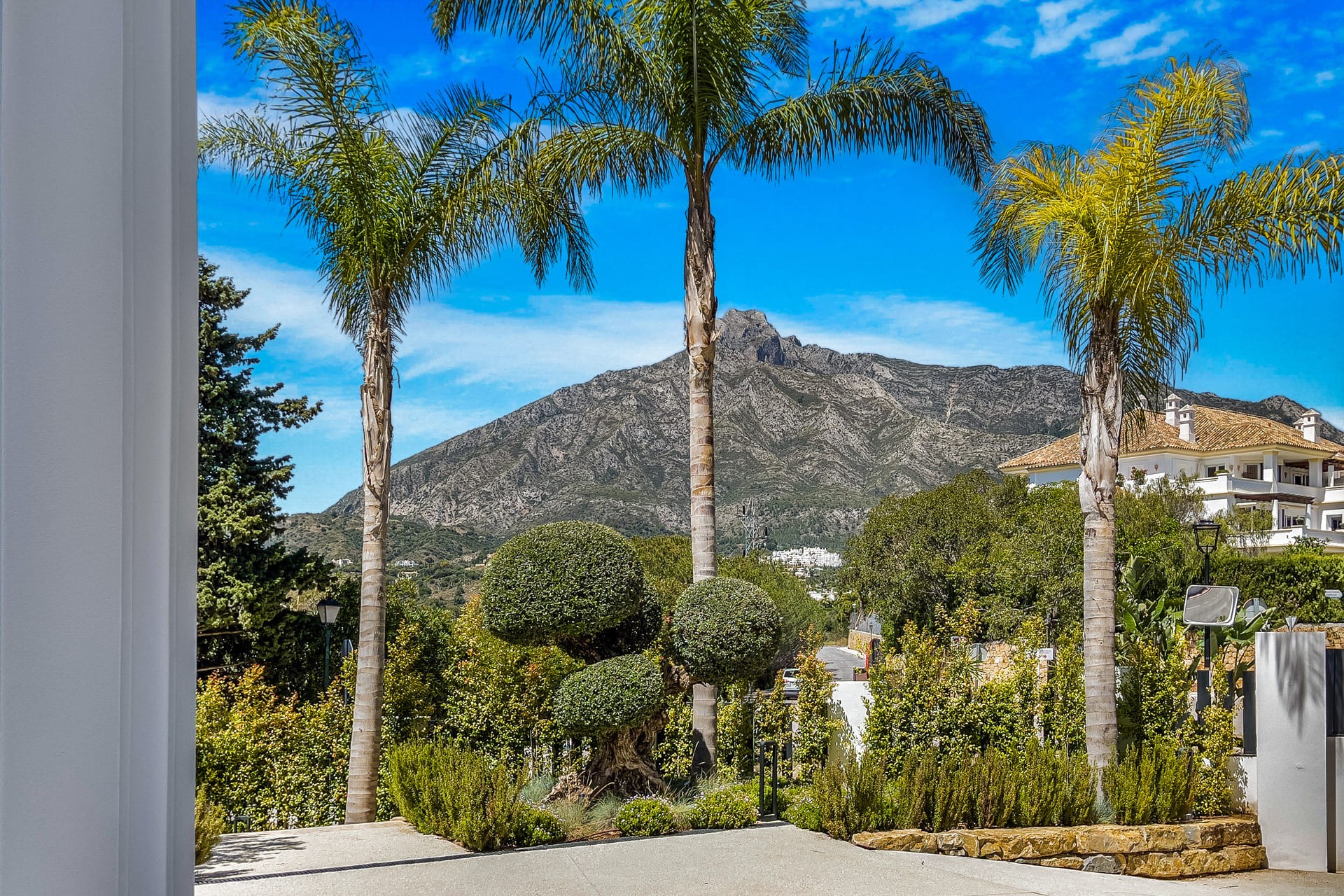 New Build - Villa / Semi-detached Villa - Marbella