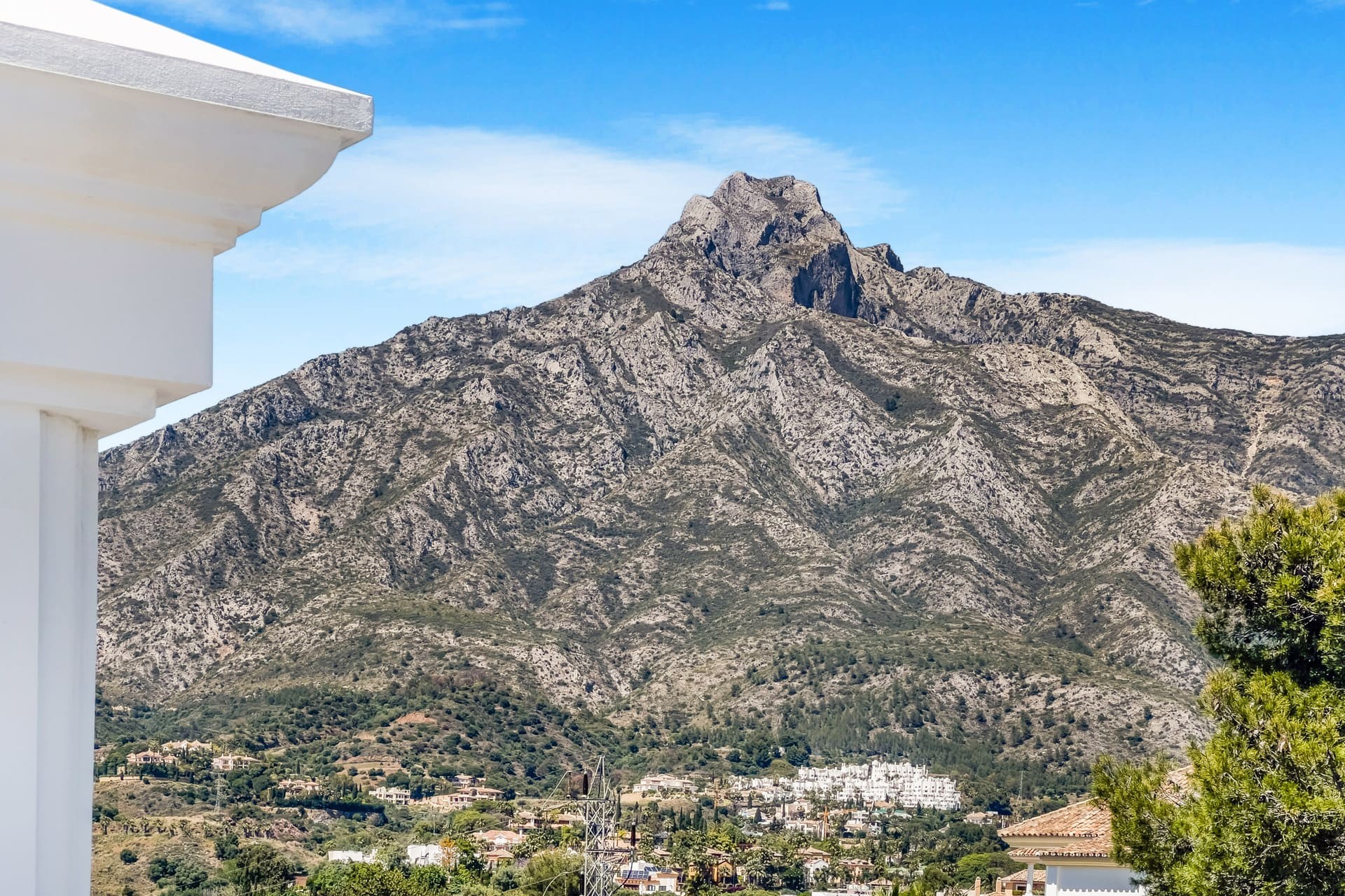 New Build - Villa / Semi-detached Villa - Marbella