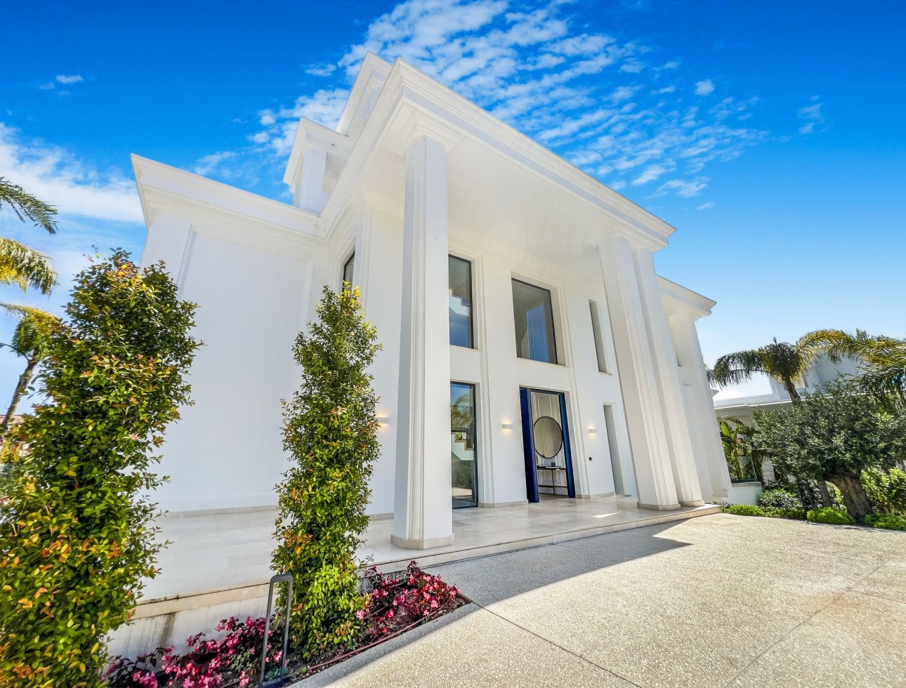 New Build - Villa / Semi-detached Villa - Marbella