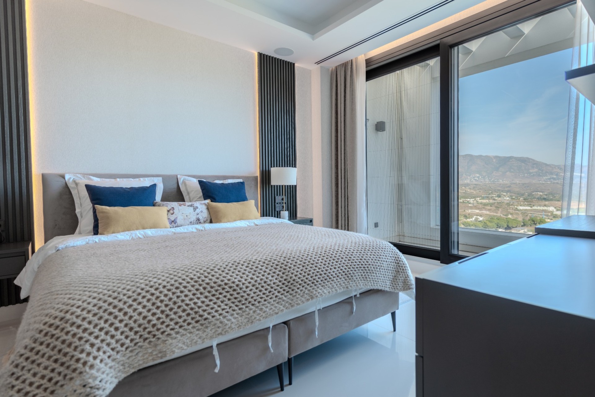 New Build - Villa / Semi-detached Villa - Mijas