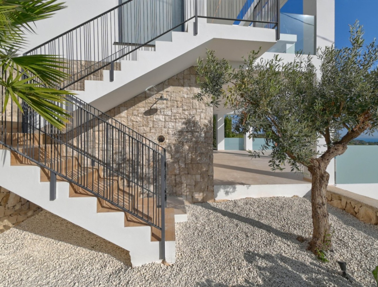 Nouvelle construction - Villa / Jumelée - Calpe
