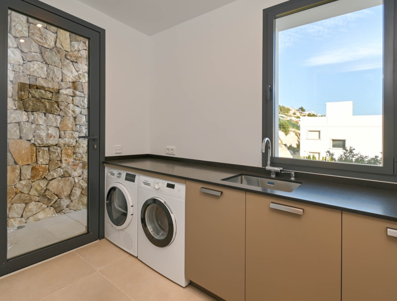 Nouvelle construction - Villa / Jumelée - Calpe