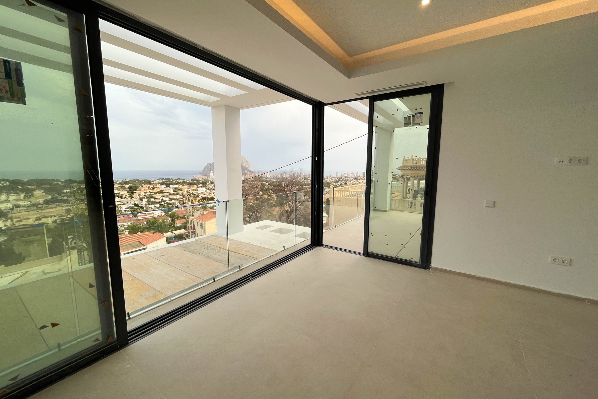 Nouvelle construction - Villa / Jumelée - Calpe