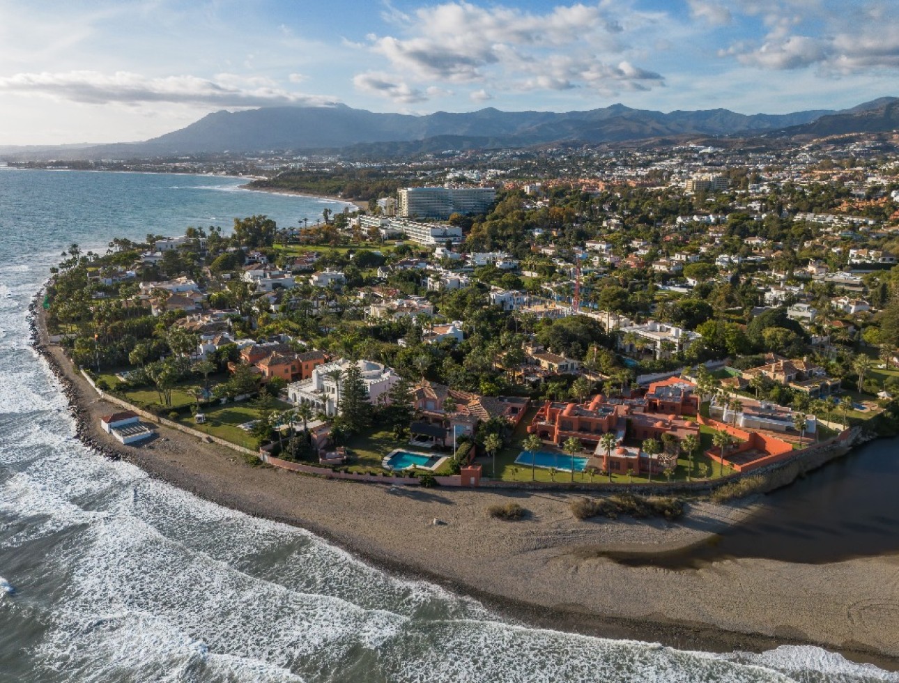 Nouvelle construction - Villa / Jumelée - Estepona